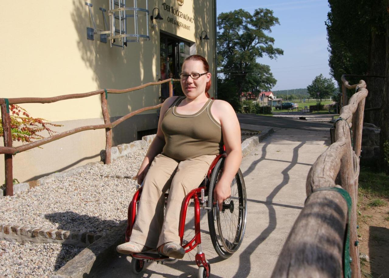Familien- Und Freizeithotel Gutshaus Petkus 외부 사진